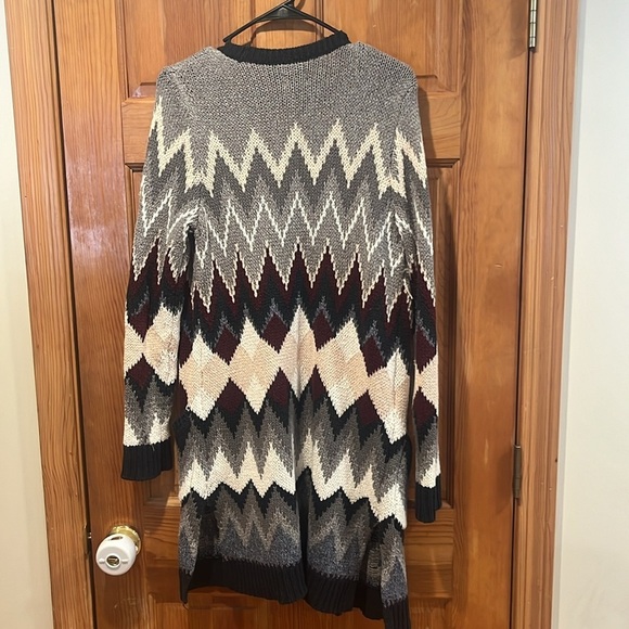American Eagle outfitters long  heavy knit open cardigan sweater size medium. - Picture 4 of 5